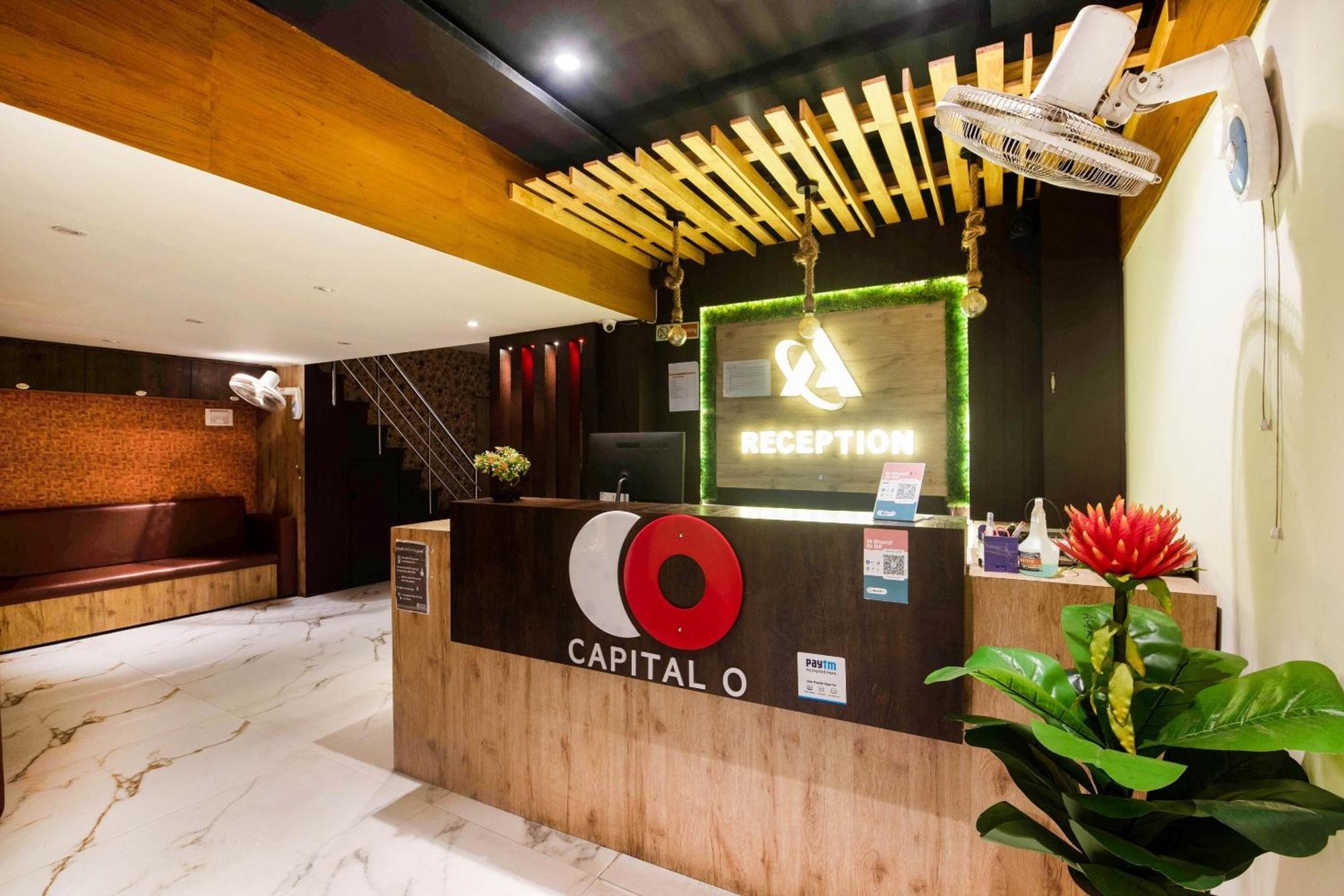 Hotel Capital O Alfa Vijayawāda Exterior foto